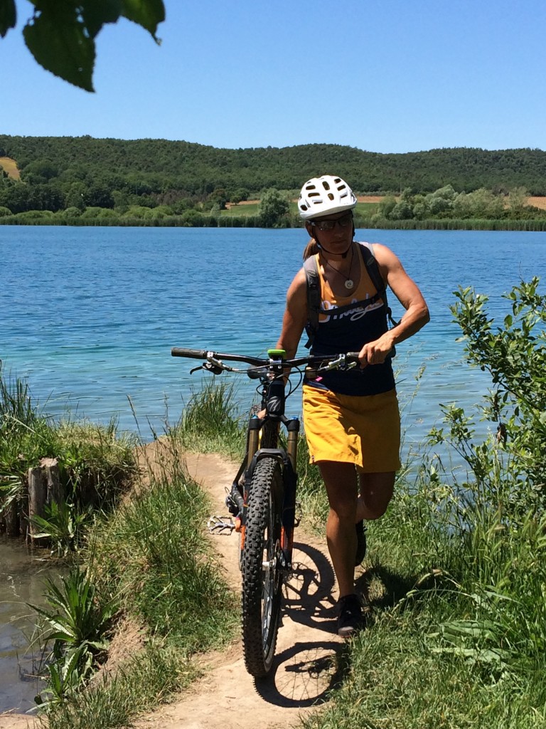 Gaby Lago Accesa mit Bike